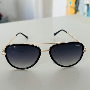 QUAY AUSTRALIA Sunglasses